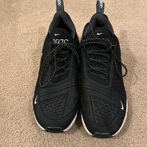 Nike airmax270